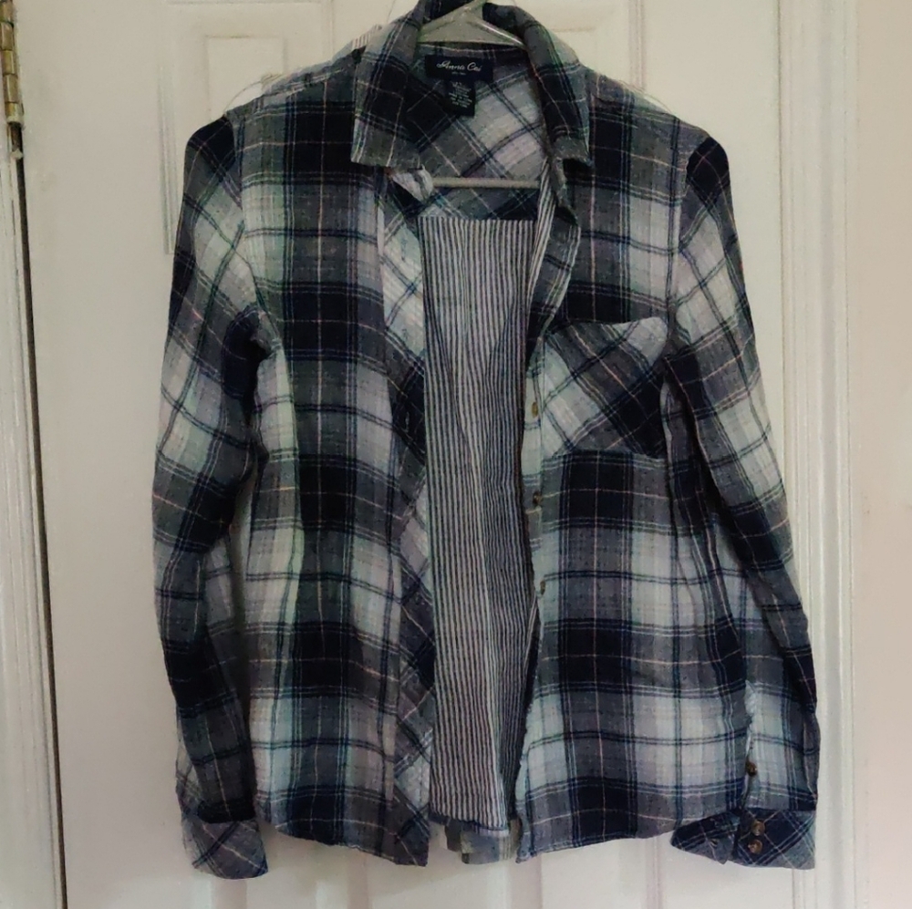 Women's Plaid Button Down Shirt